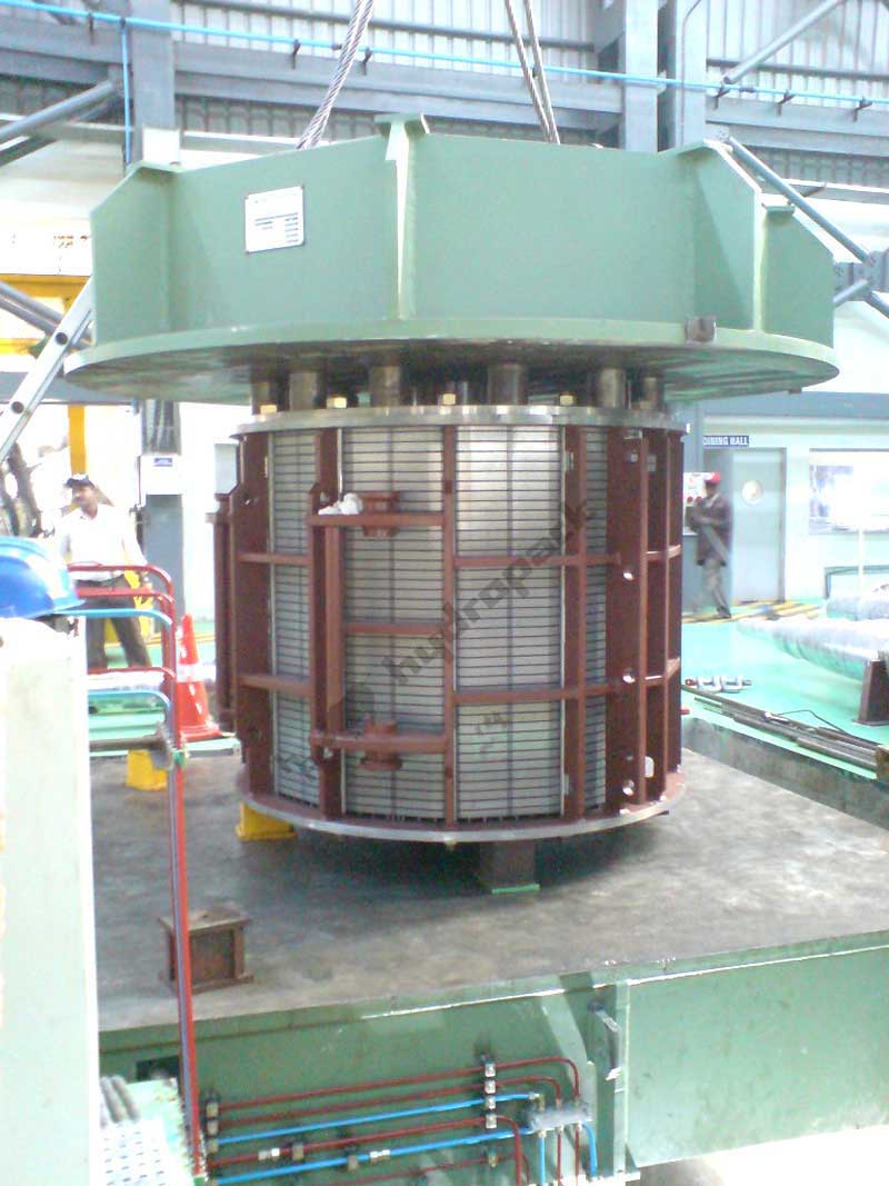 Hydraulic Press Of 500t Cap. (Pulling) For Clamping Stators